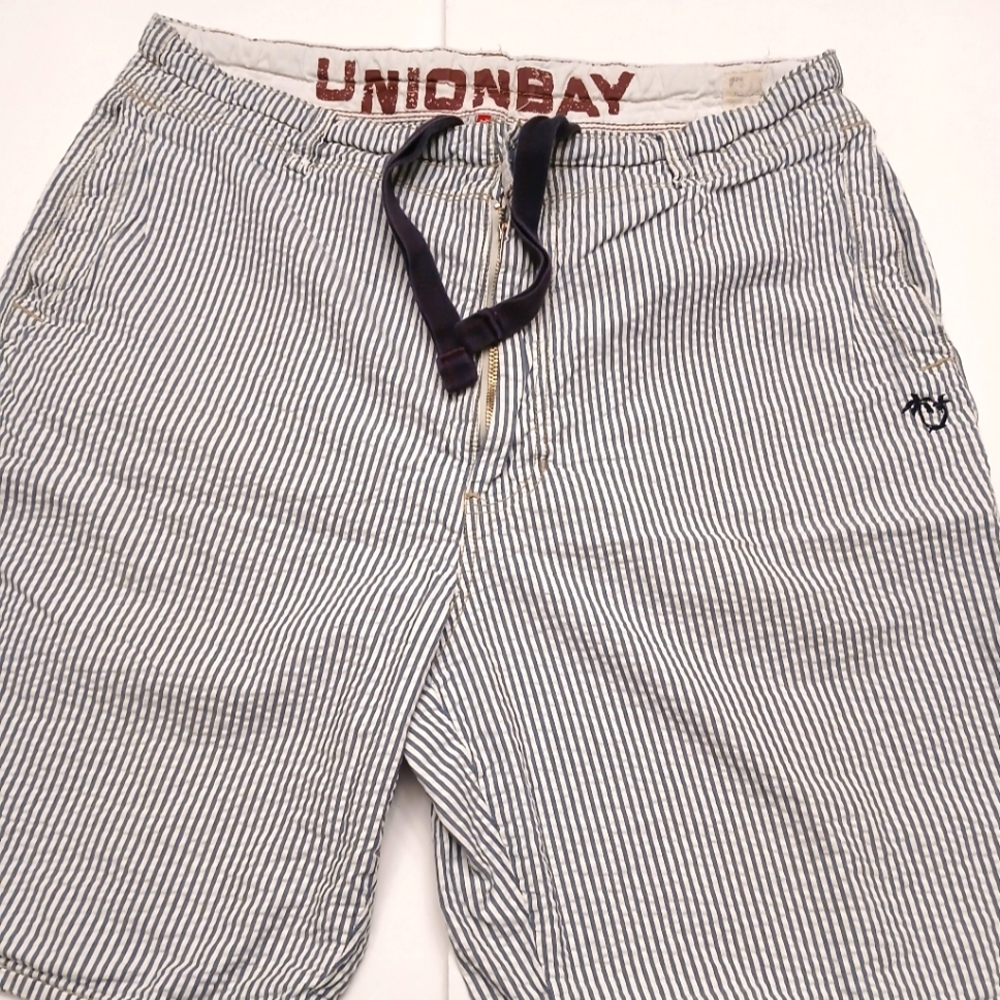 UNION BAY MEN'S shorts | Size 38 | Blue stripes/ Navy drawstrings